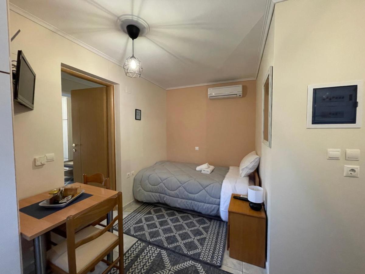 Flo'S Apartments Mesolóngion Zewnętrze zdjęcie